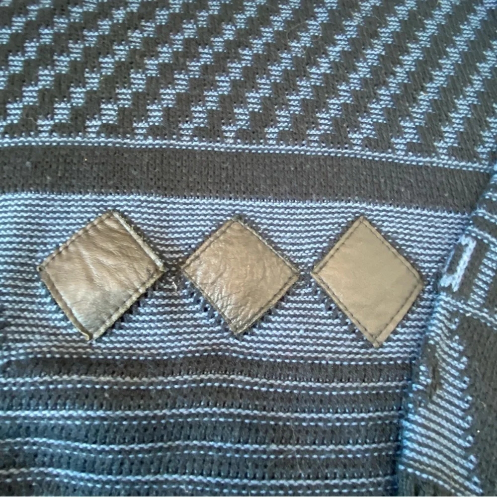 Vintage 90s Urban Works Dad Grandpa Sweater Leather Trim Patch Crewneck Pullover